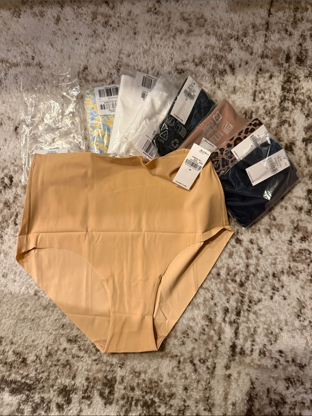 Set of 8 Old Navy Nude/Beige Seamless High-Waist Brief Set